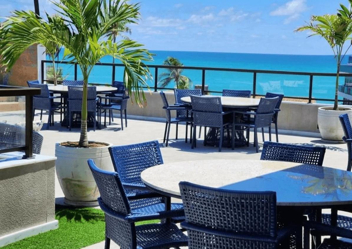Casa de Férias Flats A 50m Da Em Por Yolo